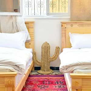 Dormitory Room Mixed